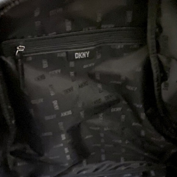 DKNY BLACK BACKPACK Women\'s Maya Quilted Softshell Adjustable‎ Straps. main image 5